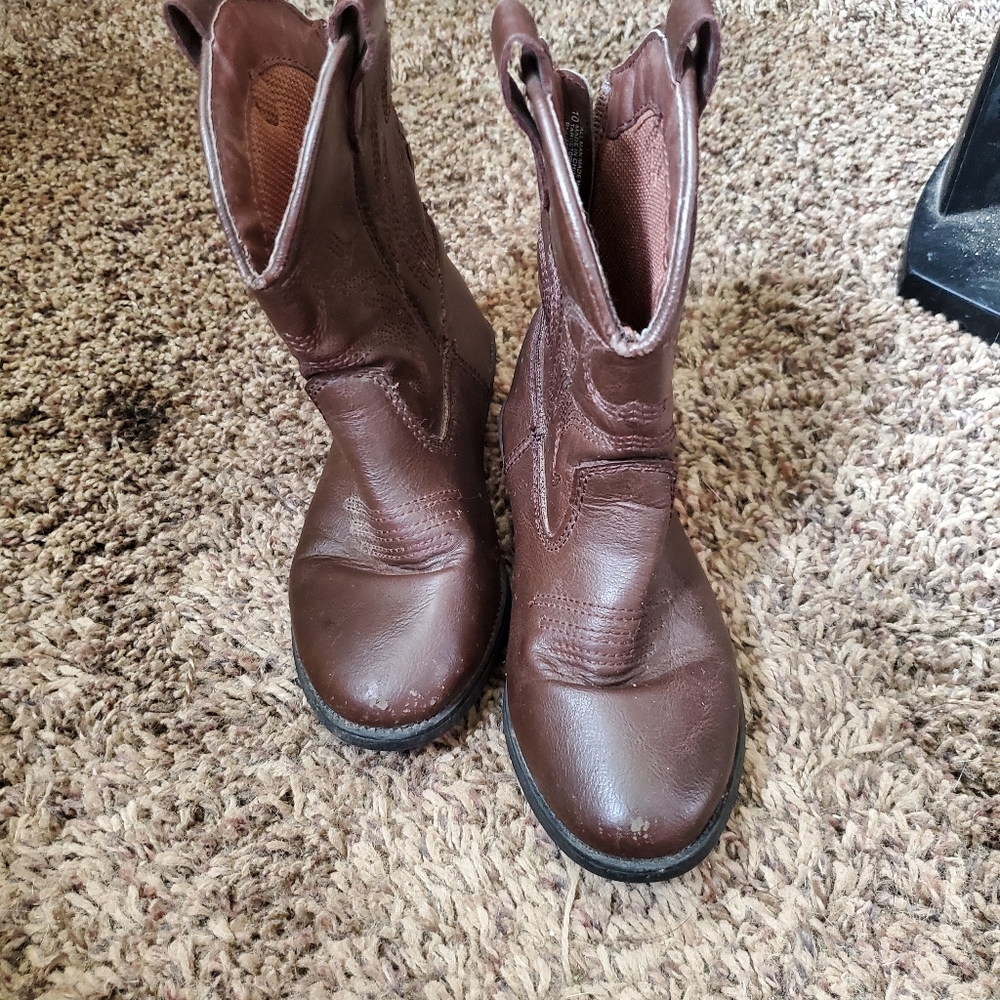 Boys size 10 cowboy boots
